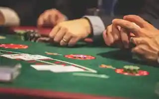 A Bankrupt Filipino Gambler Strikes it Big & Wins a Bonus