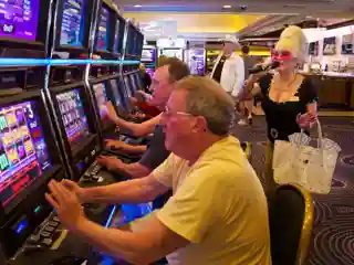 The Splendid Casino Slot Game - Flowers here at Tmtplay PH